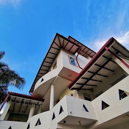 The Finz Hotel Hikkaduwa Kültér fotó