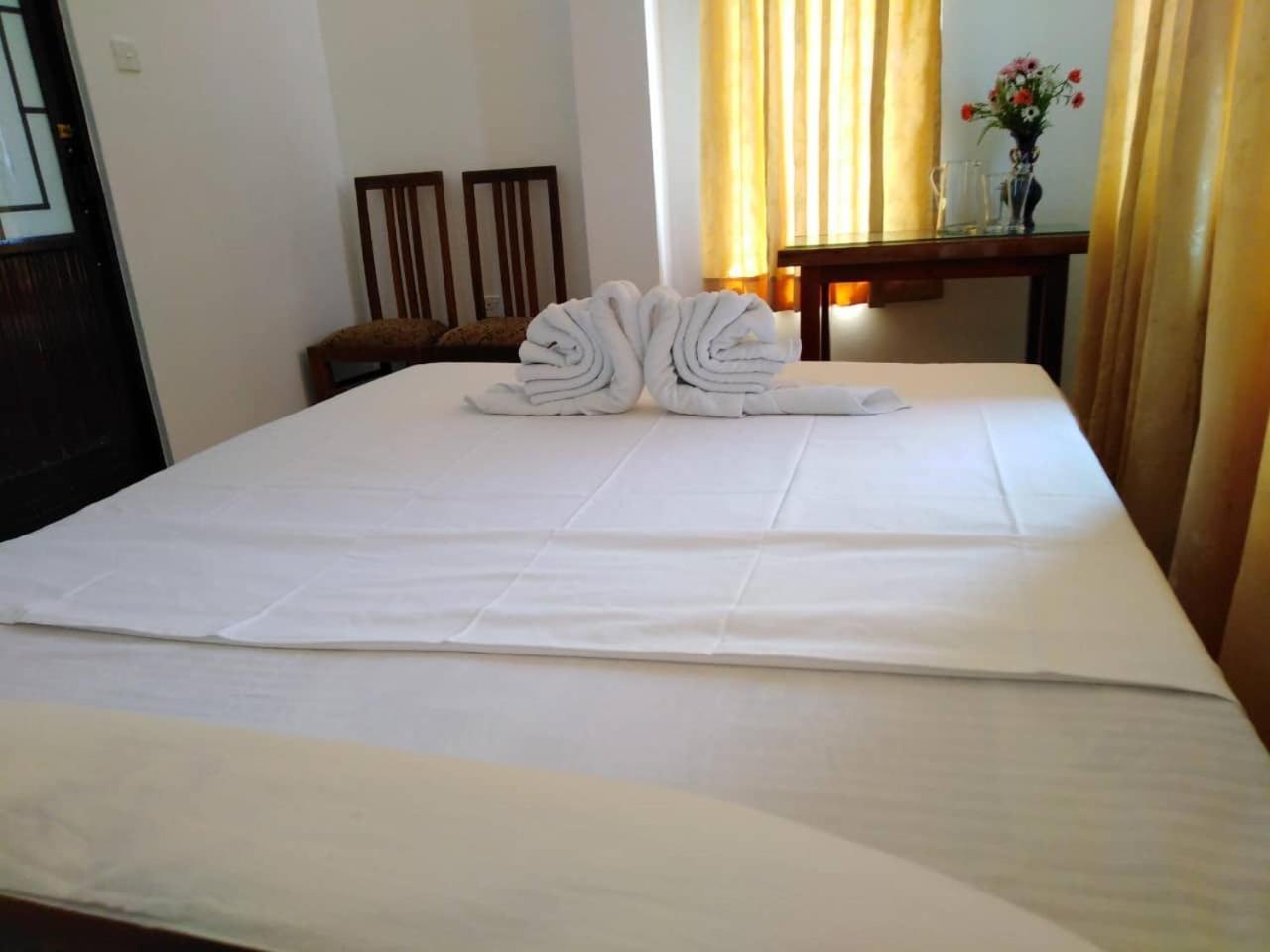 The Finz Hotel Hikkaduwa Kültér fotó